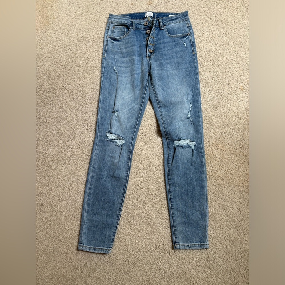 Vici dolls jeans- size 9 but seems more like a 2-4